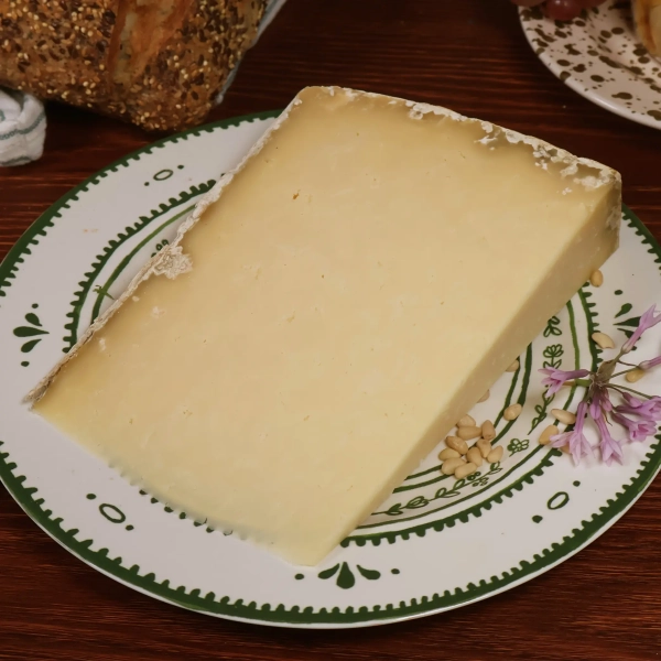 Cantal Entre Deux AOP - Image 2